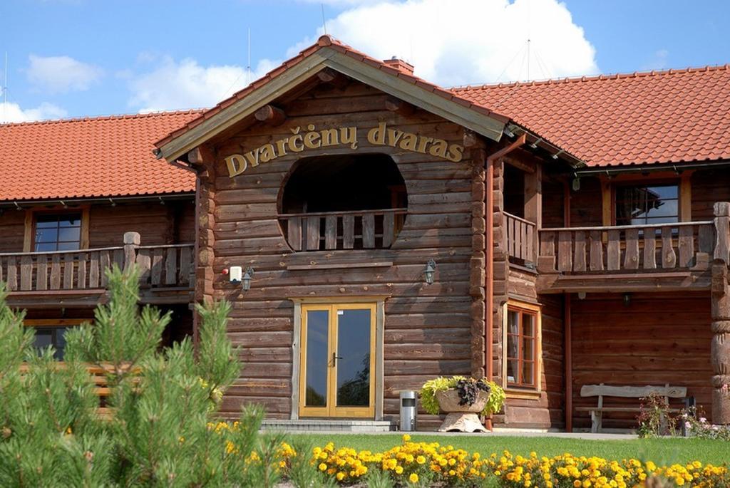 Dvarcenu Dvaras Guest House Dvarcenai  Bagian luar foto